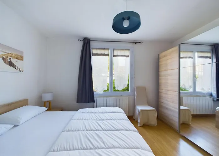 Ferienhaus Maison Pour 8 Avec Jardin A 600m De La