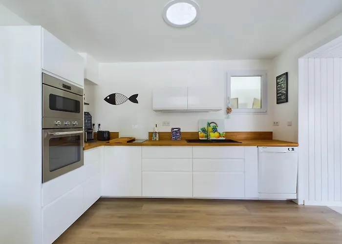 Maison Pour 8 Avec Jardin A 600m De La *