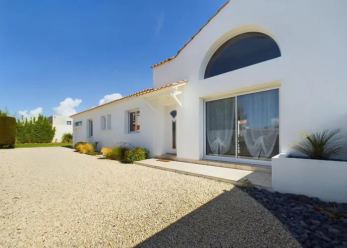 Semesterbostad Maison Pour 8 Avec Jardin A 600m De La Saint-Gilles-Croix-de-Vie