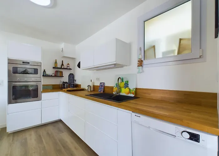 Maison Pour 8 Avec Jardin A 600m De La *